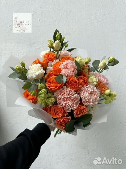 Розы Эквадор кустовые эвкалипт