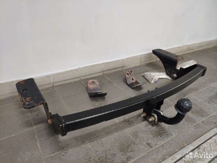 Фаркоп (прицепное устройство) Тойота рав 4 13-19гг
