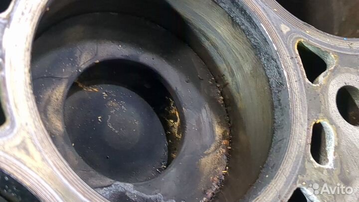 Блок цилиндров Land Rover Discovery 3 276DT