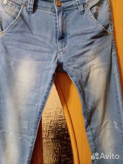 Джинсы женские 46 размер новые