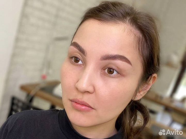 Мастер бровист