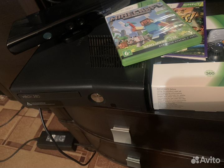 Xbox 360 с кинектом, minecraft