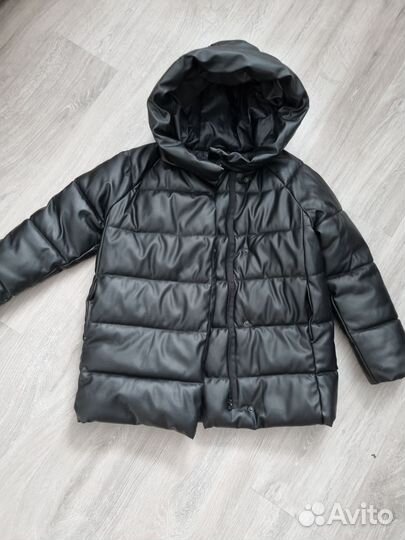 Куртка чёрная из экокожи девочке