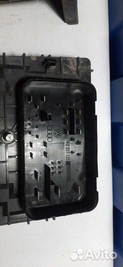 Блок предохранителей моторного отсека