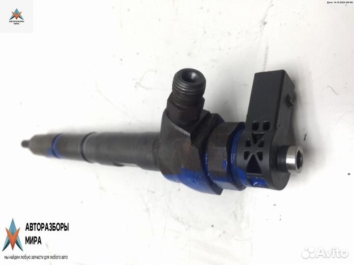 Форсунка Skoda Superb 2 2012 038130277J