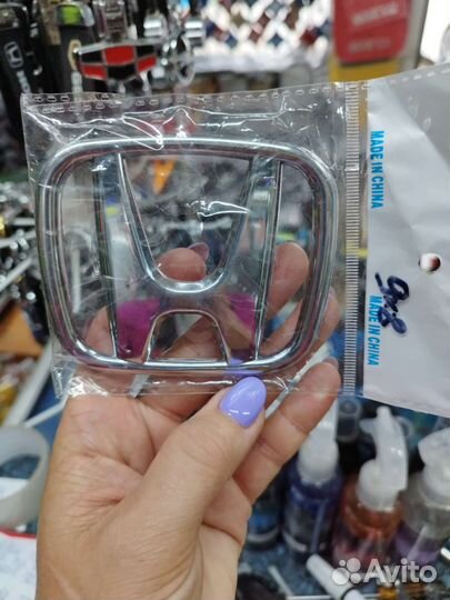 Эмблема Хонда 9см*8см