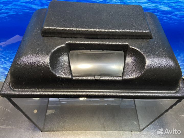 30 л. С пластиковой крышкой