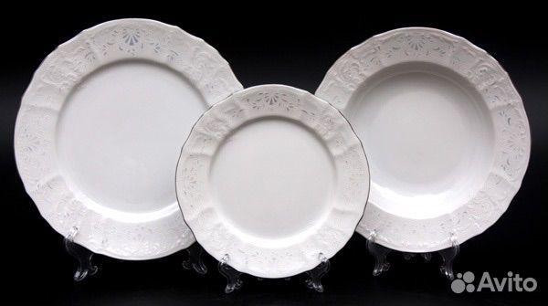 Фарфоровые тарелки Bernadotte 