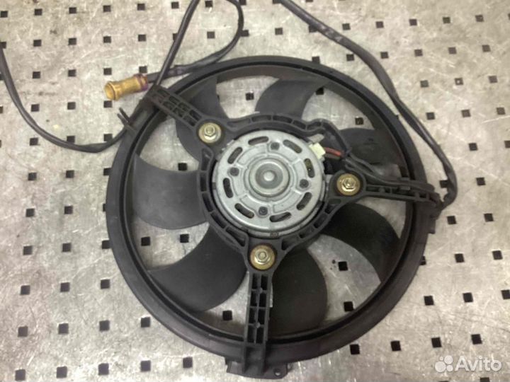 Вентилятор радиатора Volkswagen Passat