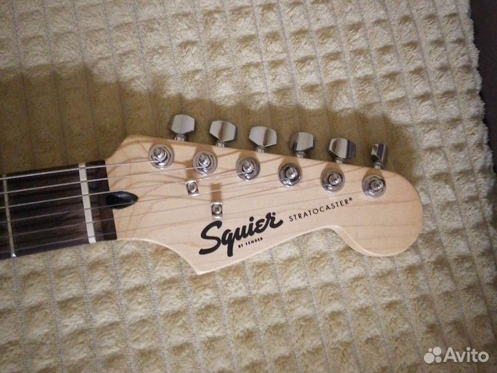 Электрогитара Fender Squier stratocaster White