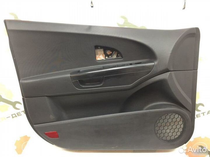 Обшивка двери передняя левая Kia Ceed 1