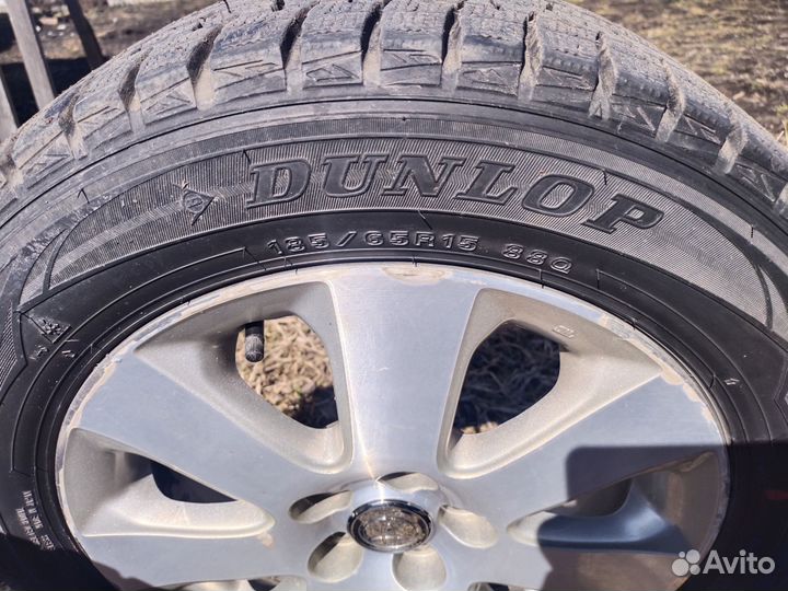 Dunlop SP Winter Maxx WM01 185/65 R15