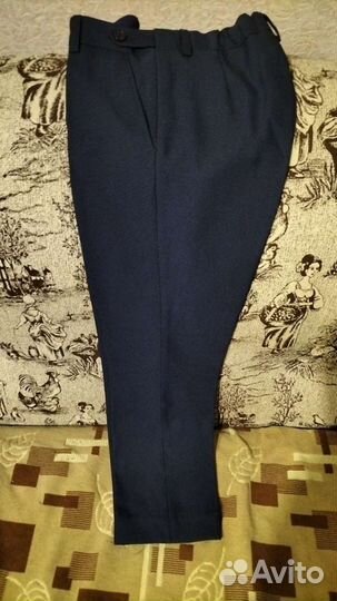 Школьный костюм тройка,рост140-146