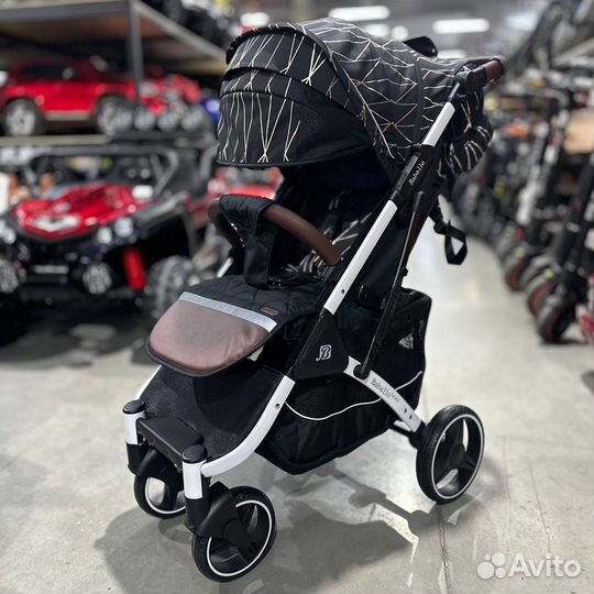 Прогулочная коляска новая