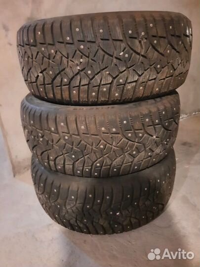 Bridgestone Blizzak Spike-02 225/50 R17 94T
