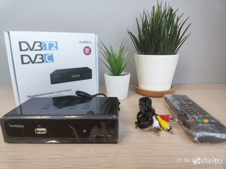 SMART tv приставка Rombica DVB-T2/C MPT-TV007