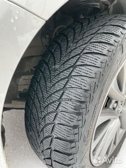 Goodyear UltraGrip Ice 2 215/55 R17 98T