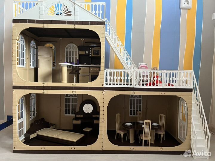 Домик кукольный