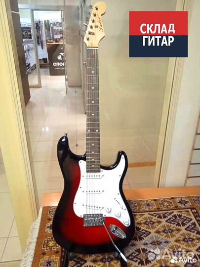 Электрогитара Stratocaster Fabio ST100