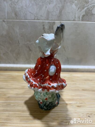 Фарфоровые статуэтки СССР Зайчиха Плясунья