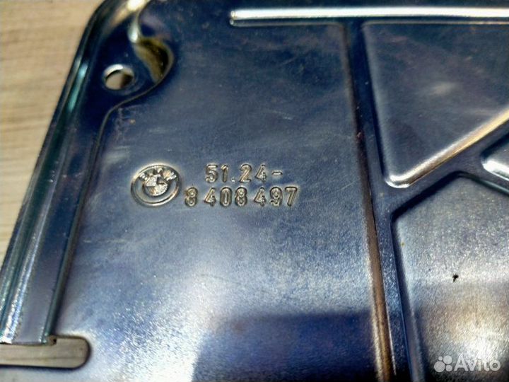 Замок крышки багажника Bmw X5 E53 M54B30 01/2004