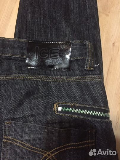 Джинсы