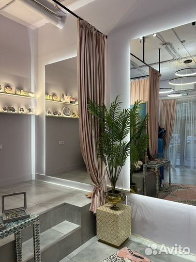 Зеркало с подсветкой в полный рост