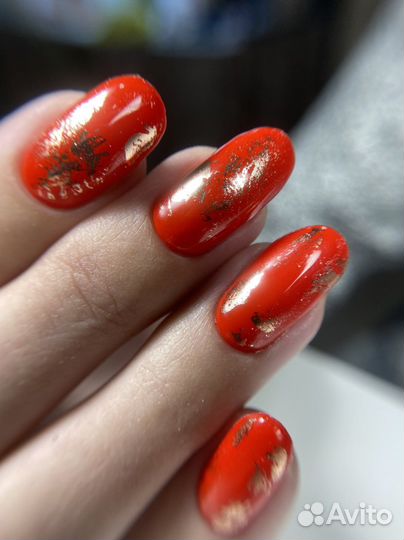 Маникюр и педикюр