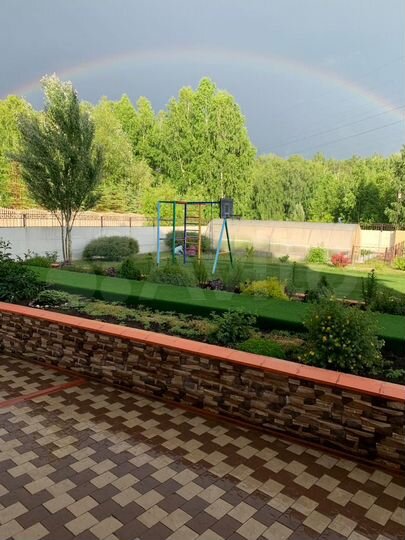 Дом 305,9 м² на участке 14 сот.