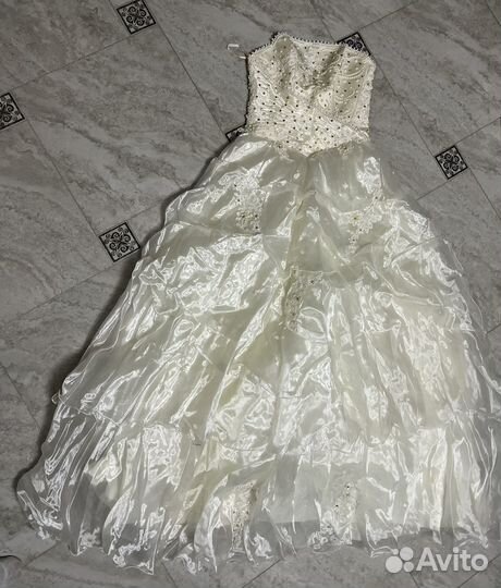 Свадебное платье