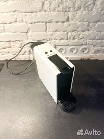 Кофемашина nespresso essenza mini c30