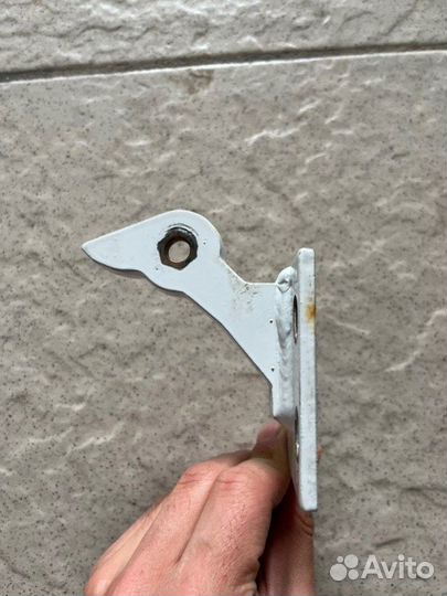 Петля двери правая Sitrak C7H MAX MC13.48-50 2023