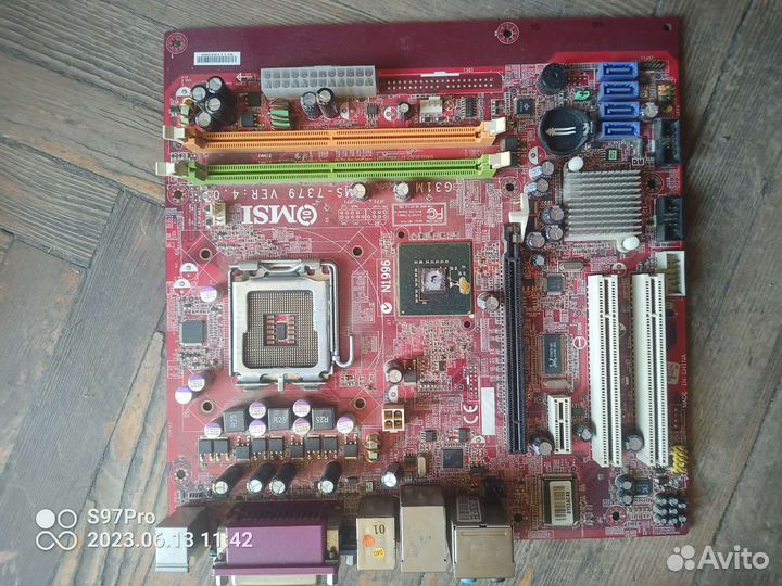 Материнская плата