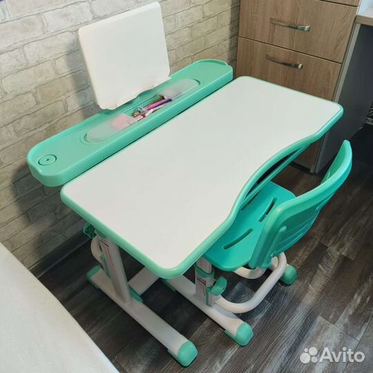 Стол детский растущий
