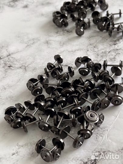 Колесные пары для локомотивов и вагонов 1:87