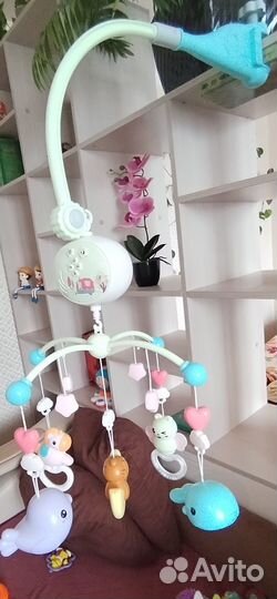 Продам мобиль в кроватку