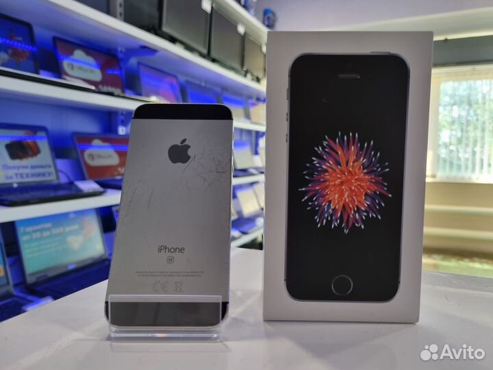 iPhone SE без камеры