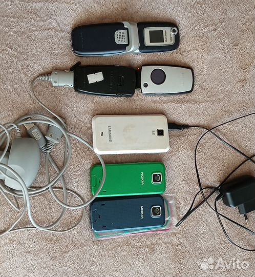 Старые сотовые телефоны для коллекции