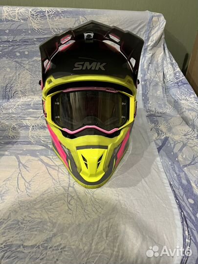Мотошлем кроссовый SMK