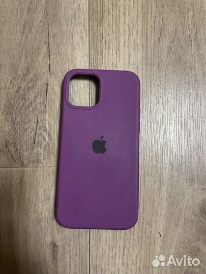 Чехол на айфон 12