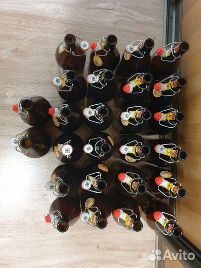 Бутылки стеклянные