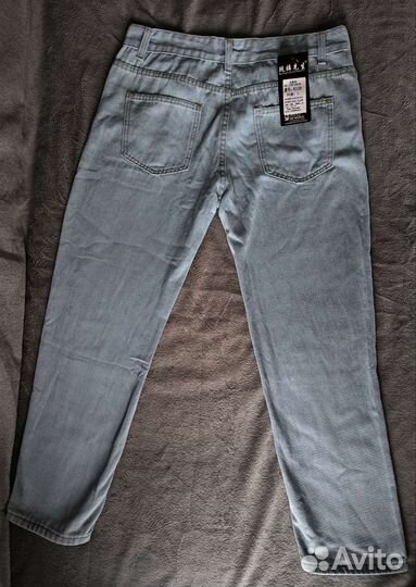 Летние светлые джинсы