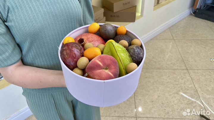 Подарок на день рождения (экзотические фрукты)
