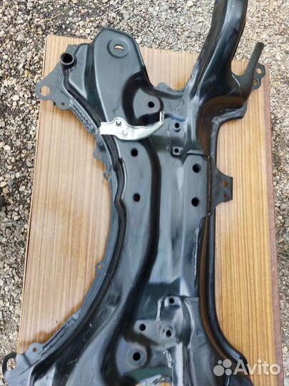 Балка подмоторная rav 4 40