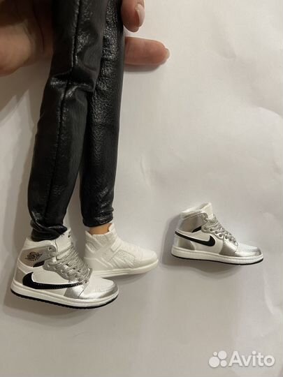 Кроссовки для кена или фигуры 1/6