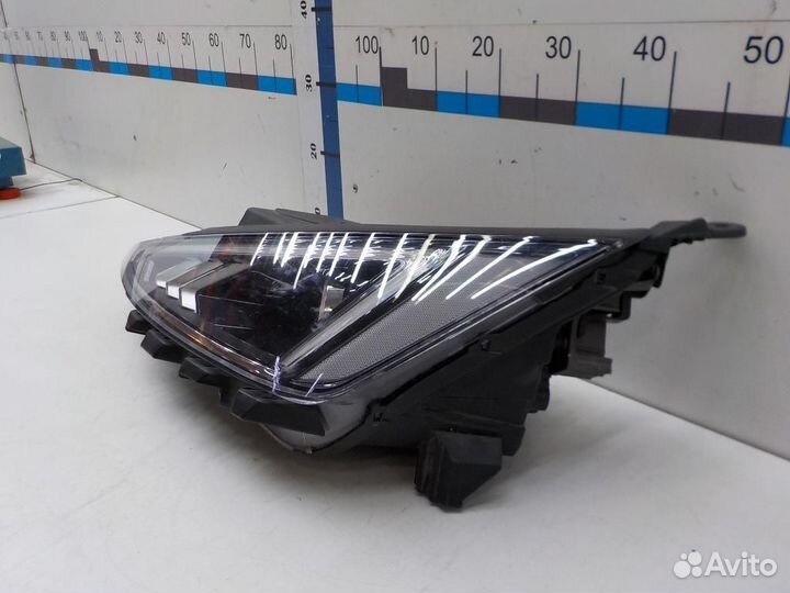 Фара левая Hyundai Elantra