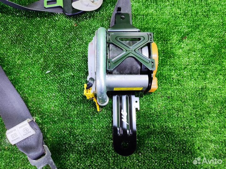 Ремень безопасности передний правый Honda Civic 4