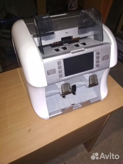 Kisan Newton новое по с новыми рублями, евро, долл