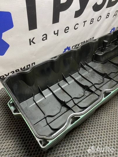 Клапанная крышка Volvo FH4 20745844