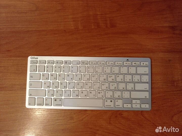 Блютуз клавиатура Qilive для планшета